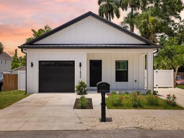 1632 Ballard Park Dr, Bradenton, FL 34205