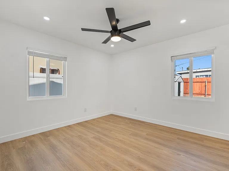 717 Jefferson Ave #B — Photo 11