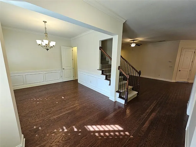 2104 McFarlin Ln — Photo 10
