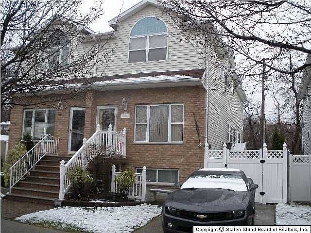 1st image of 46 Lion St