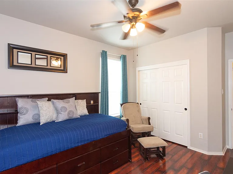 11004 Quarry Oaks Trl — Photo 15