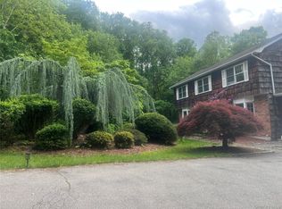 17 Birch Hill Road, Putnam Valley, NY 10579