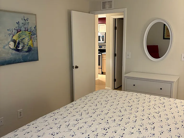 9380 Lennex Ln #709 — Photo 7