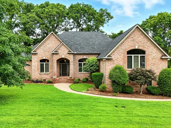 1440 Station Four Ln, Old Hickory, TN 37138