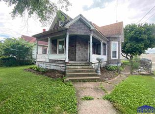 101 N 7th St, West Terre Haute, IN 47885