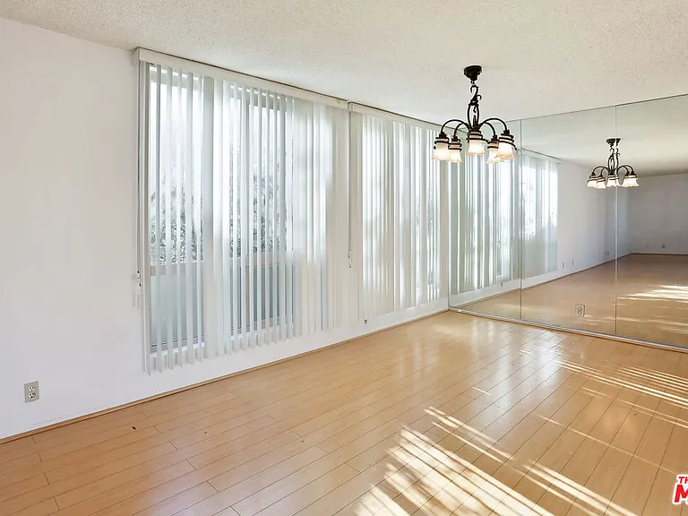 809 S Bundy Dr #103 — Photo 3