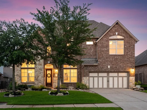 915 Holly Chapple Dr, Conroe, TX 77384