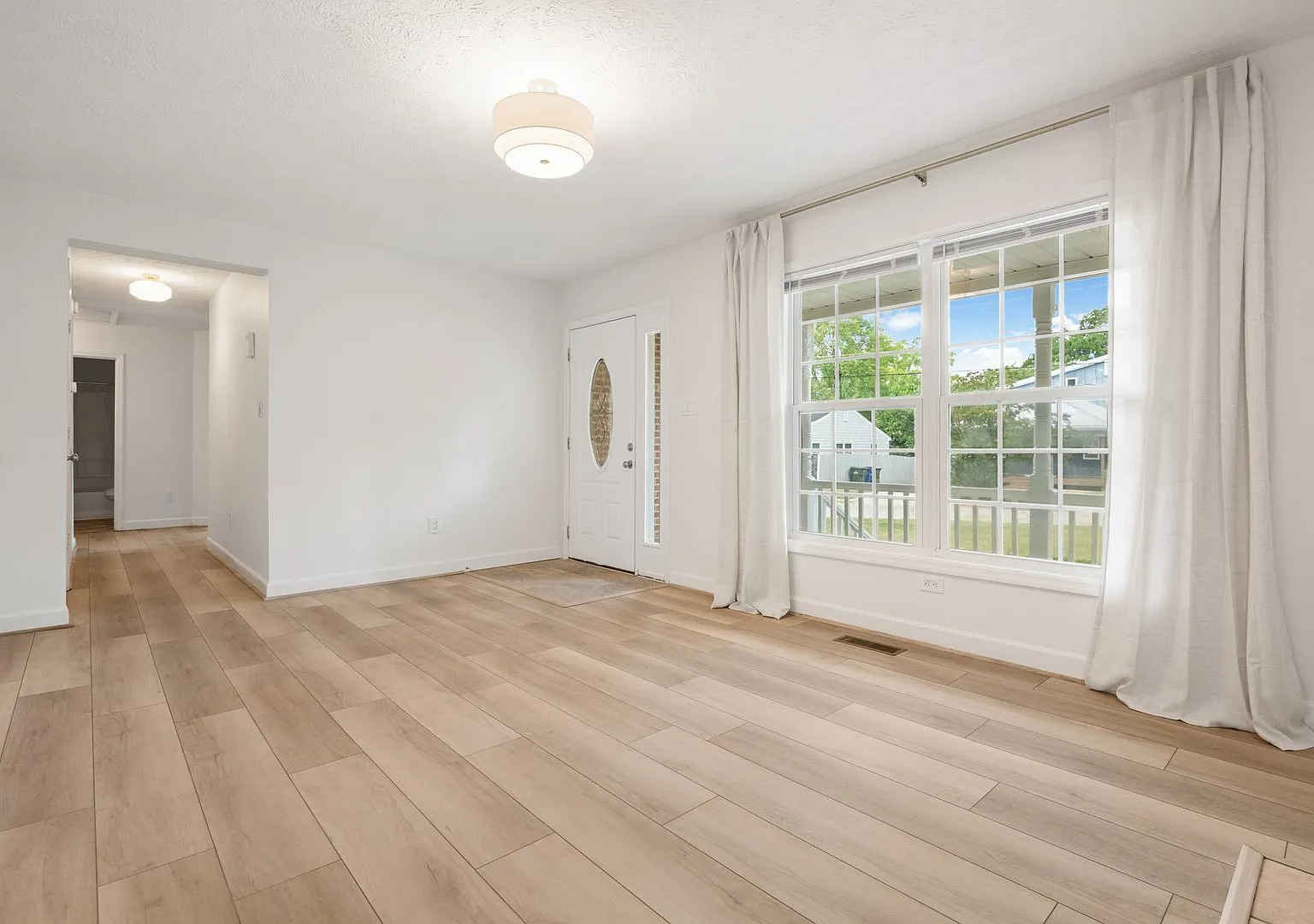 Bright & Spacious Raleigh Home with Fenced Backyard — Photo 4