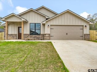 16110 Crossing Cir, Lindale, TX 75771