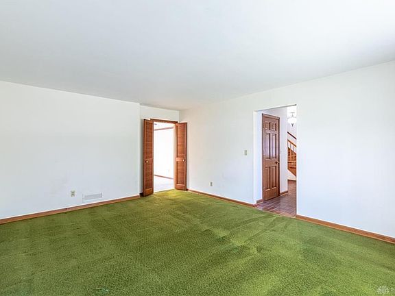 5th image of 601 Enid Ave
