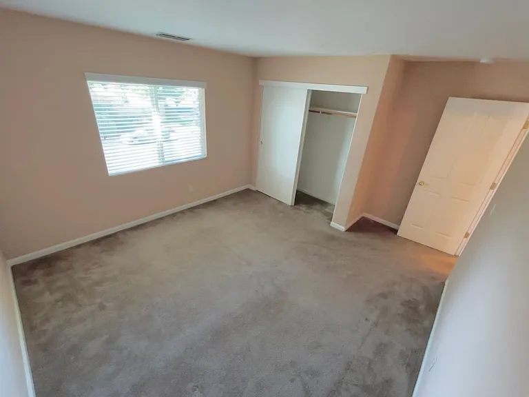 6001 Jefjen Way — Photo 27