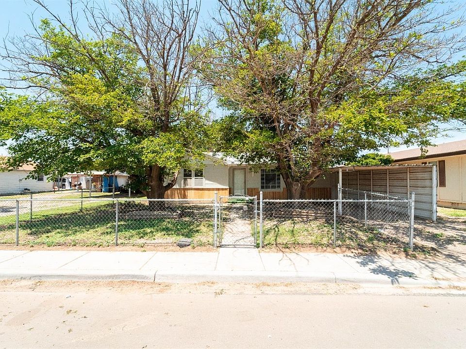 209 Main St, Idalou, TX 79329 Zillow