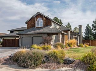 2970 NE Pinnacle Pl, Bend, OR 97701