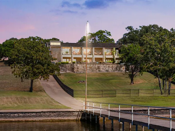 4115 Crescent Dr, Granbury, TX 76049