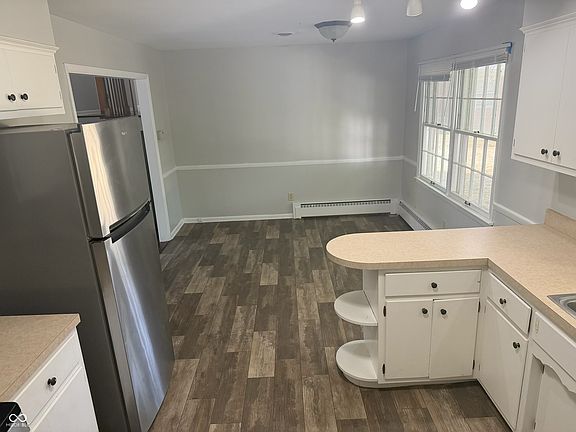 4th image of 626 Chapel Hill West Dr