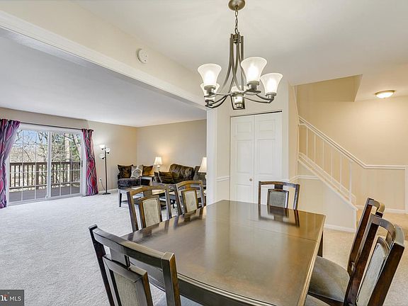 4th image of 2820 Aspen Hill Rd