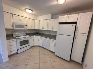 3031 NE 21st Ave APT 4, Fort Lauderdale, FL 33306