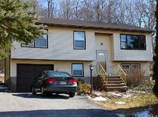 414 Glen Ridge Rd, Highland Lakes, NJ 07422