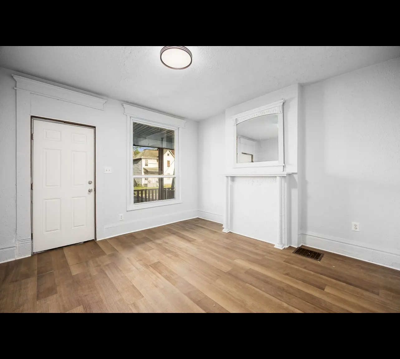 2 bed, 1100 sqft, $1,250 — Photo 3