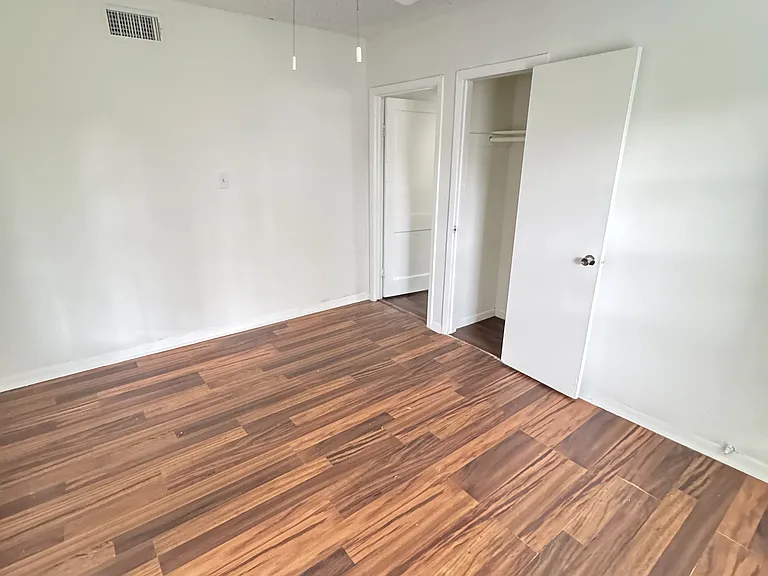 253 N Carolina St — Photo 2