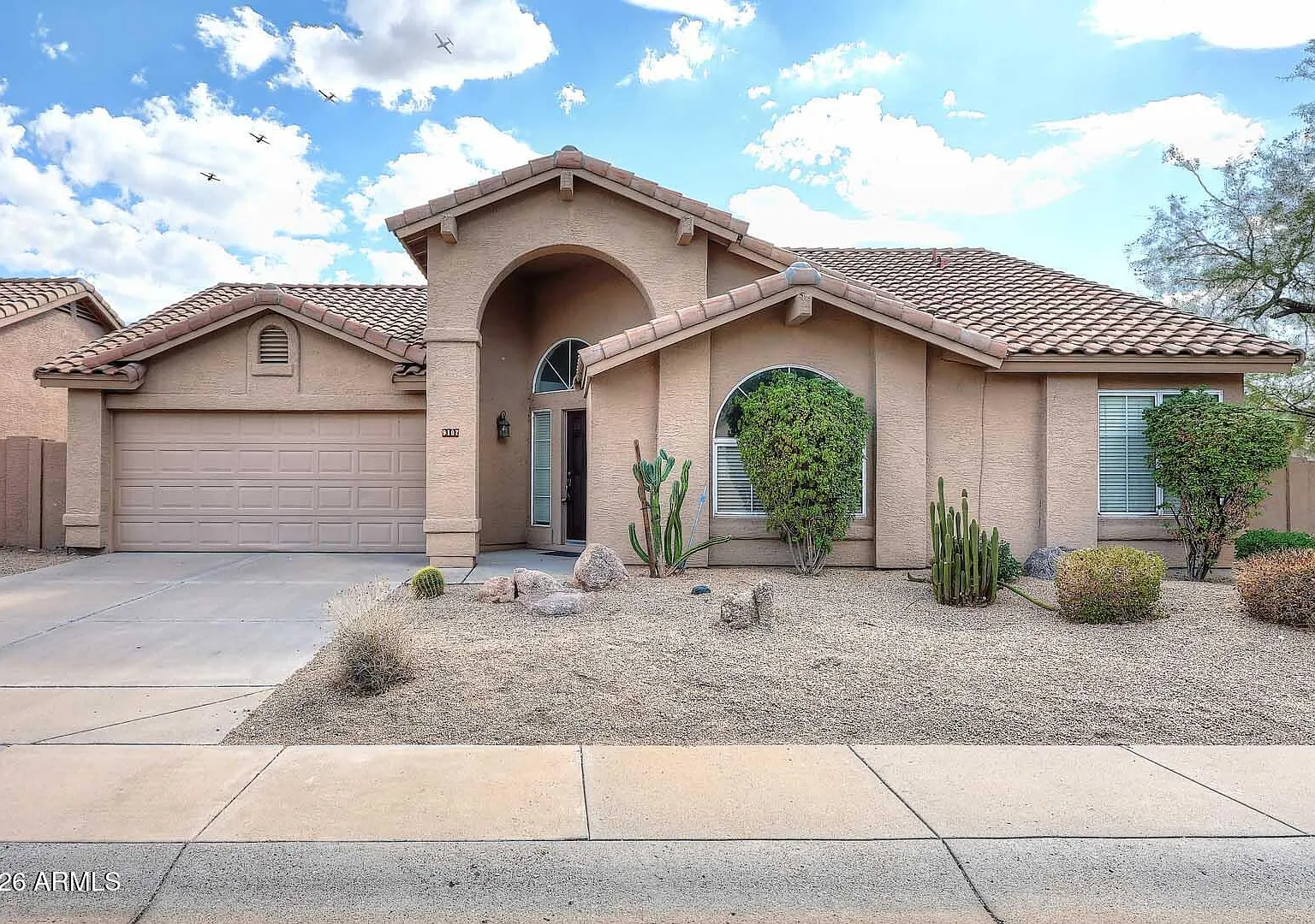 3 bed, 2.0 bath, 1568 sqft, $3,500 — Photo 1