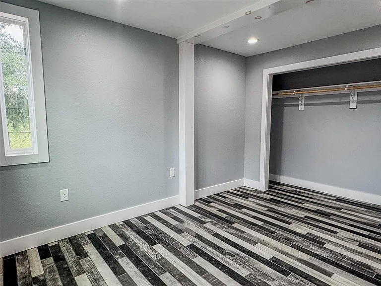 1232 Kennie Dr — Photo 9