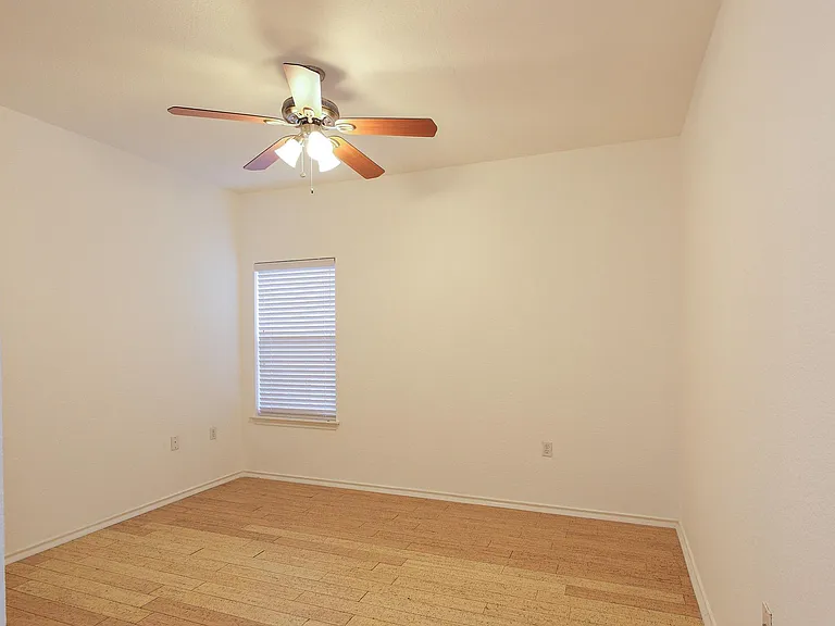 10312 Lone Pine Ln — Photo 14