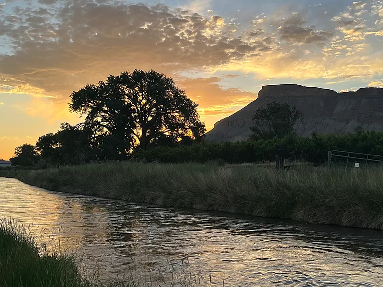 Mt Garfield sunset, Riverbend Park
