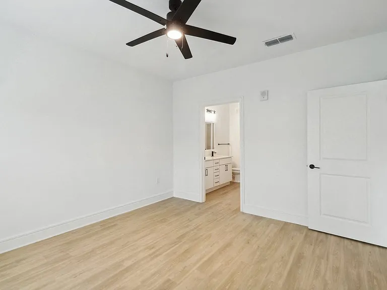 Tropia Luxury Apartments — Photo 124