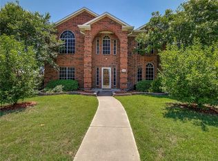 3708 Blossom Dr, Sachse, TX 75048
