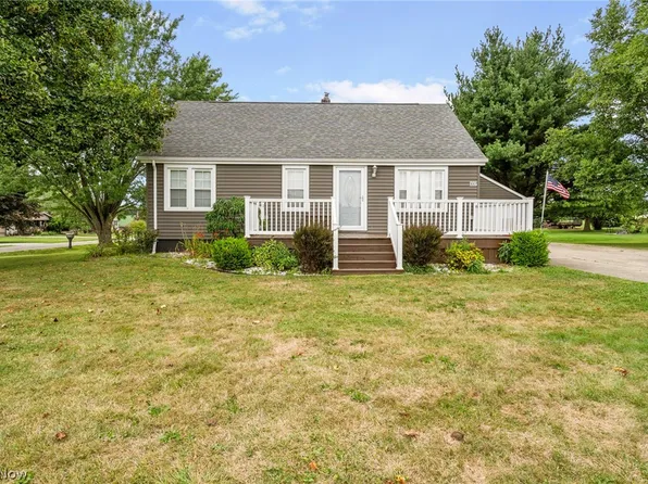 3007 Ravenna Ave, Louisville, OH 44641