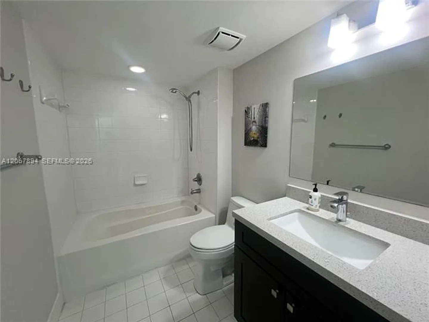 1155 Brickell Bay Dr cu-1607, Miami, FL 33131 — Photo 3