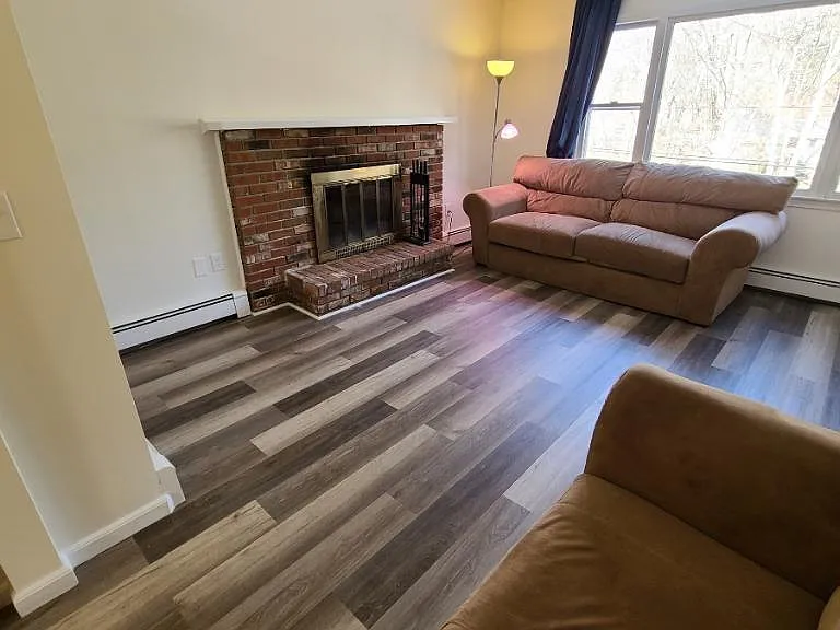 11 Pinelock Dr — Photo 2