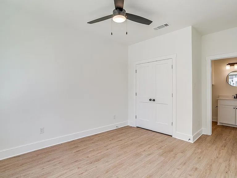 2333 Benbrook Blvd — Photo 3