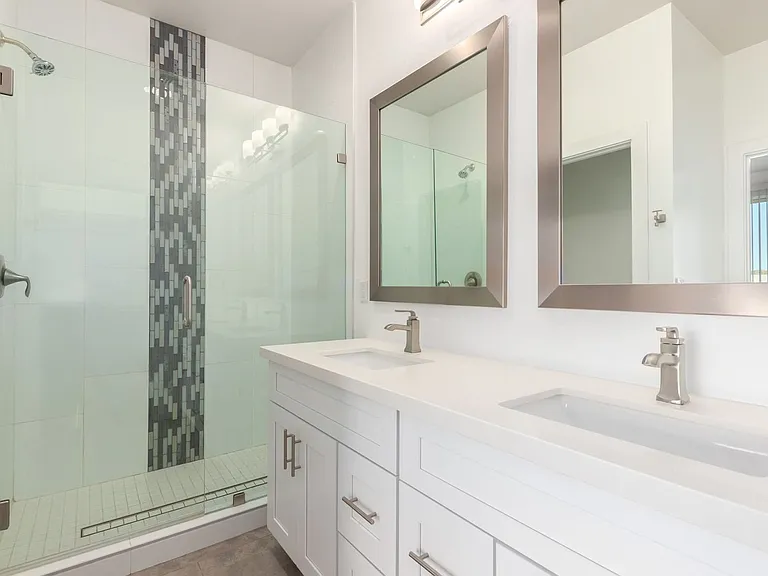 The Aeries Townhome Apartments — Photo 15