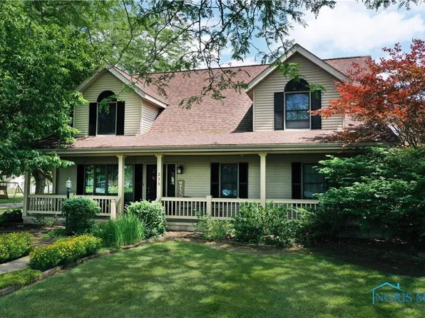 215 Cherry St, Genoa, OH 43430