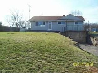 6827 Homestretch Rd, Dayton, OH 45414