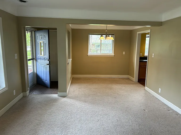 4024 W Webster Rd — Photo 3