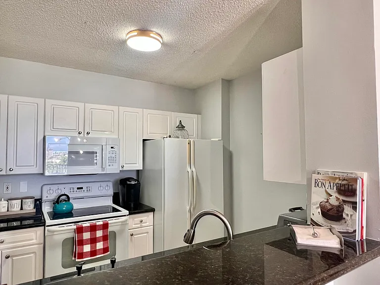 651 Okeechobee Blvd #706 — Photo 19