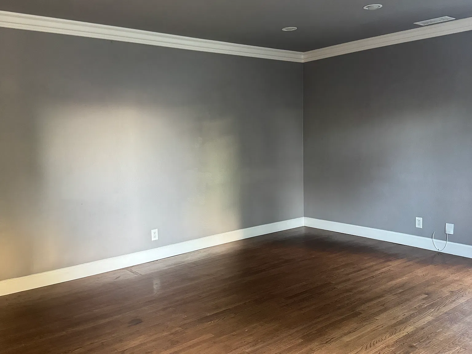 3 bed, 1200 sqft, $4,000 — Photo 2