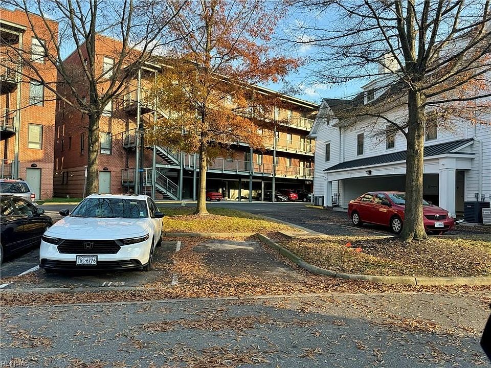 1st image of 423 Saint Pauls Blvd Unit 3E