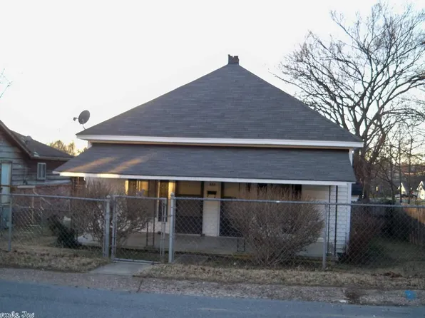 622 Denton, Benton, AR 72015
