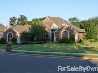 2601 Roxburgh Ct, Edmond, OK 73013