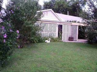 509 Santa Fe St, Halstead, KS 67056