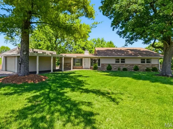 12125 Old Saint Charles Rd, Bridgeton, MO 63044