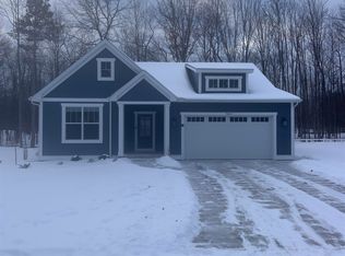 7404 Boulder Creek Dr, Midland, MI