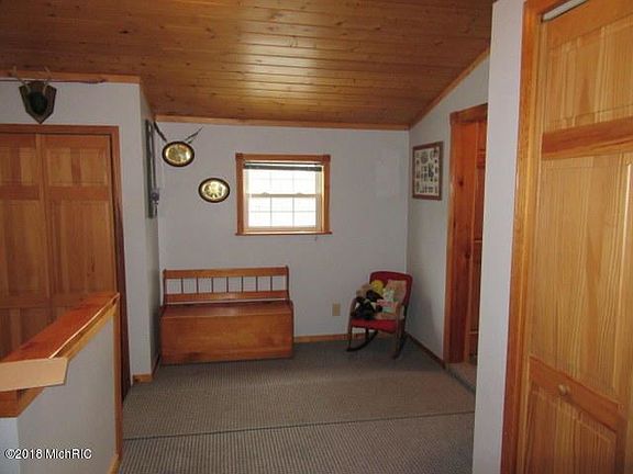 4th image of 1562 N Bingham Ave