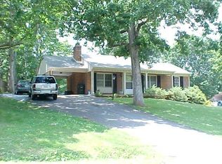422 Woodland Cir, Lynchburg, VA 24502