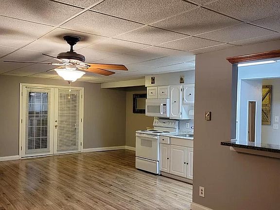 3rd image of 10177 Cedar Ln #3