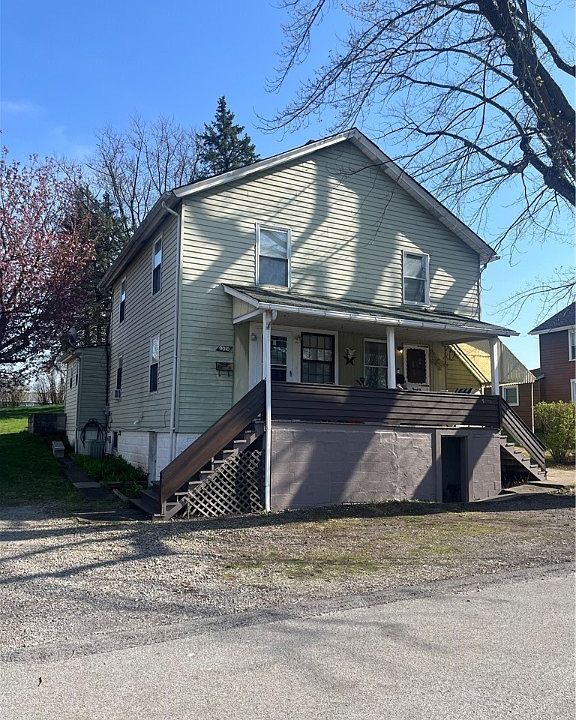2nd image of 9008-9010 Maple St